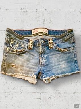 Mossimo Beaded Jean Shorts Low Rise Sz 9